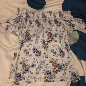 American Eagle Off-the-shoulder Floral Blouse